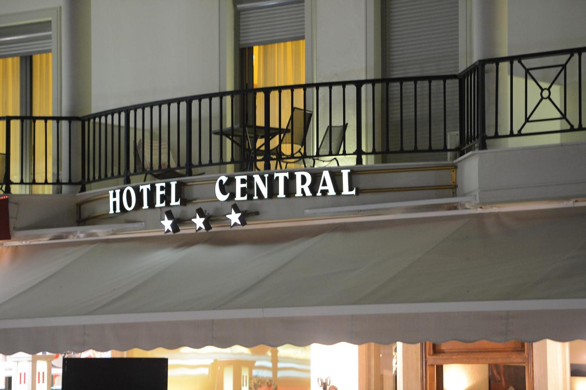 Central Hotel Paralía Exterior foto